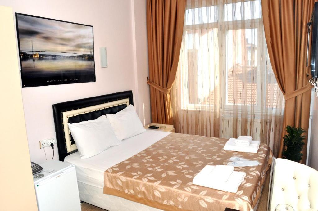 Bade 2 Hotel Istanboel Kamer foto