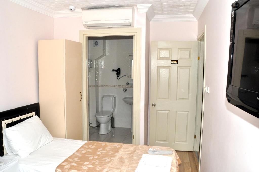 Bade 2 Hotel Istanboel Kamer foto