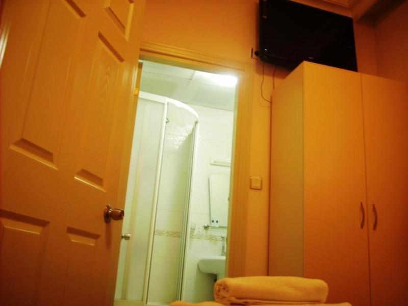 Bade 2 Hotel Istanboel Kamer foto