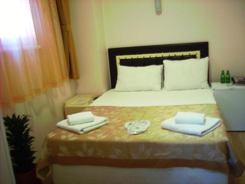 Bade 2 Hotel Istanboel Kamer foto